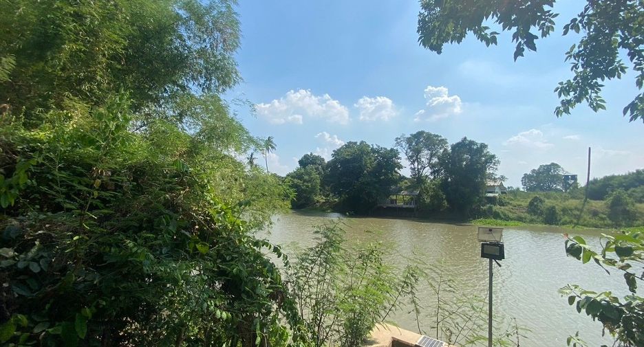 For sale land in Doem Bang Nang Buat, Suphan Buri