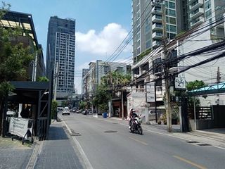 Reihenhaus zur Miete mit 4 Zimmer in Watthana, Bangkok