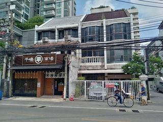 Reihenhaus zur Miete mit 4 Zimmer in Watthana, Bangkok