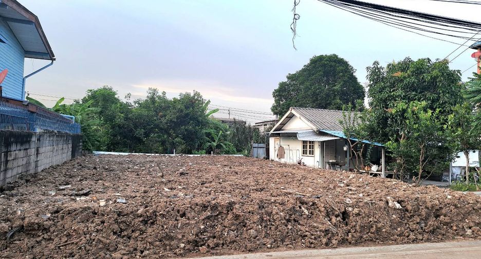 Terreno en venta en Min Buri, Bangkok