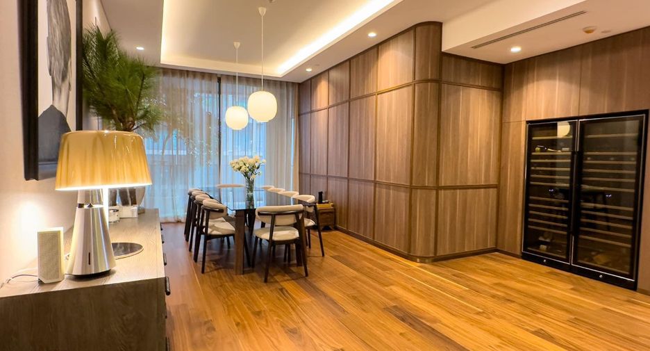 Condo en venta de 4 habitaciones en Khlong Toei, Bangkok