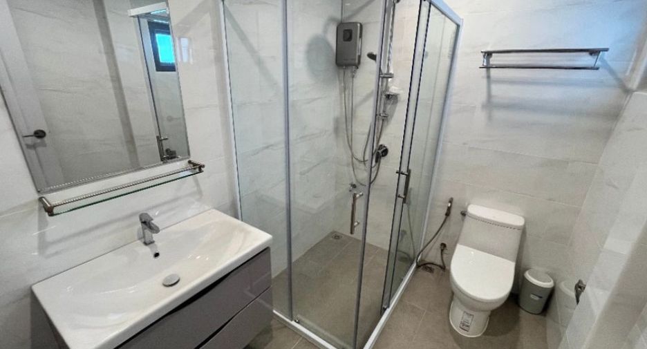For rent 4 ベッドルーム house in Phaya Thai, Bangkok