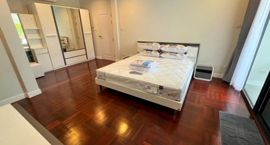For rent 4 ベッドルーム house in Phaya Thai, Bangkok