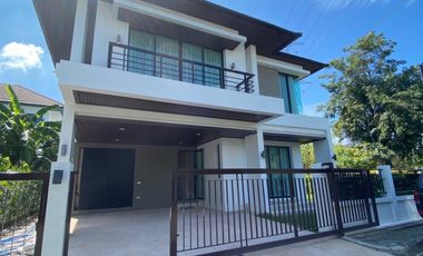 Haus zur Miete mit 3 Zimmer in Prawet, Bangkok