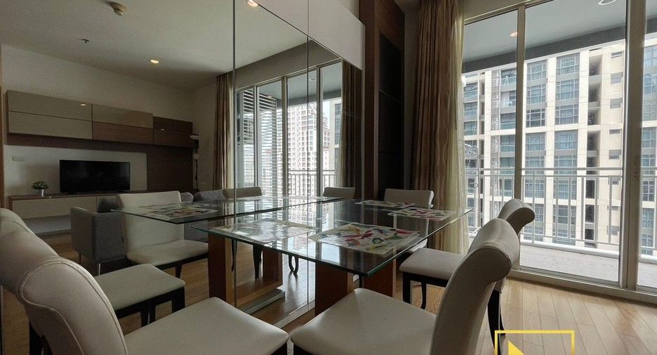 For rent 2 bedrooms condo in Khlong Toei, Bangkok
