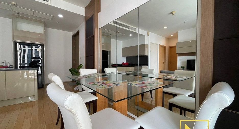 For rent 2 bedrooms condo in Khlong Toei, Bangkok