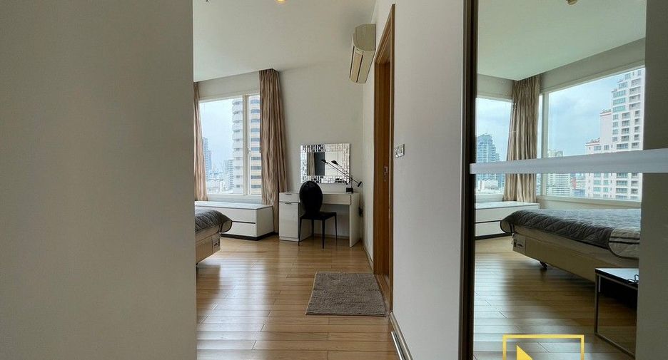 For rent 2 bedrooms condo in Khlong Toei, Bangkok