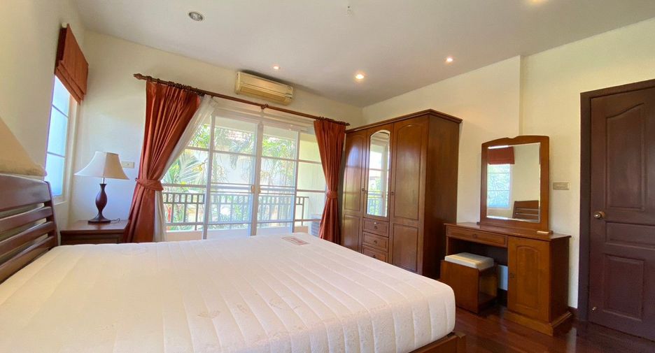 For sale 4 Beds villa in Klaeng, Rayong