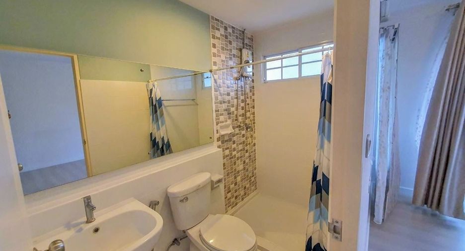 For rent and for sale 2 bedrooms townhouse in Bang Phli, Samut Prakan