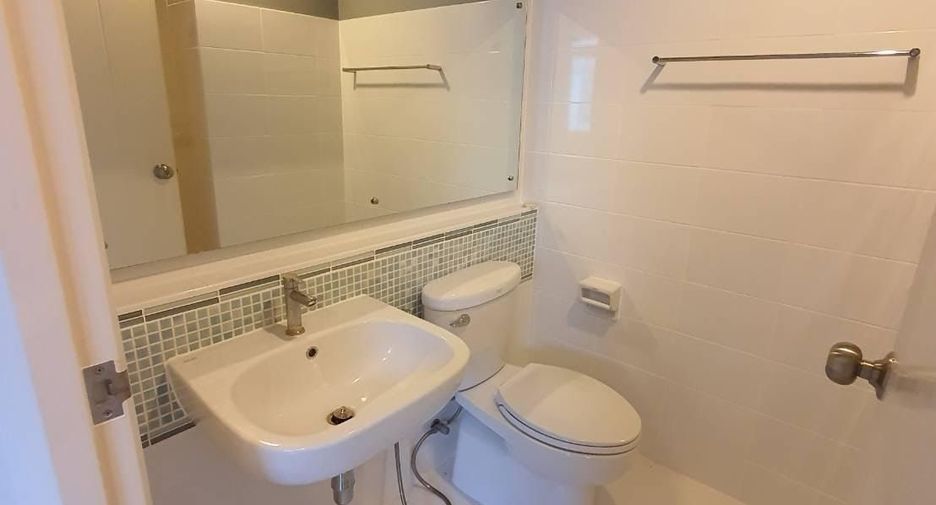 For rent and for sale 2 bedrooms townhouse in Bang Phli, Samut Prakan