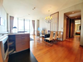 À louer et à vendre 2 chambres condo à Sathon, Bangkok