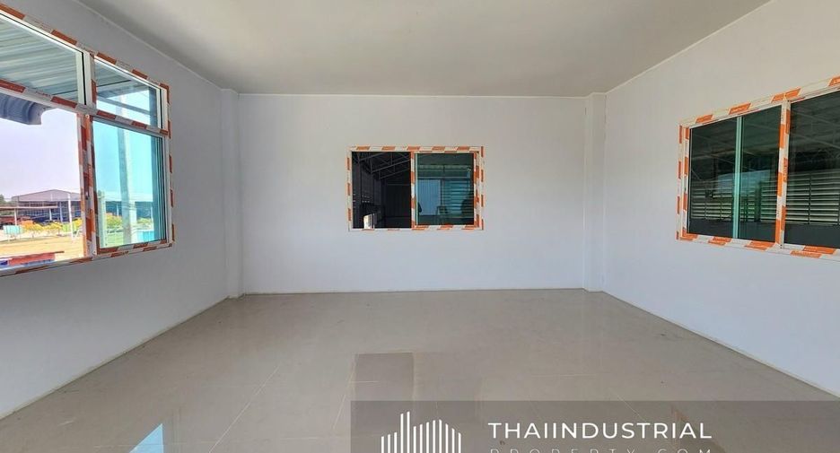 For rent warehouse in Lat Lum Kaeo, Pathum Thani