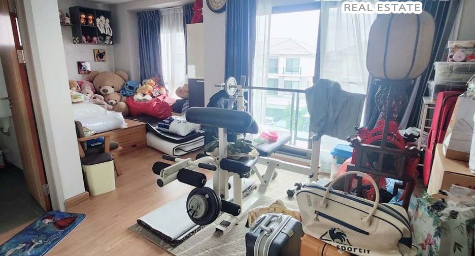 For sale 4 bedrooms house in Don Mueang, Bangkok