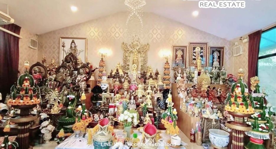 For sale 4 bedrooms house in Don Mueang, Bangkok
