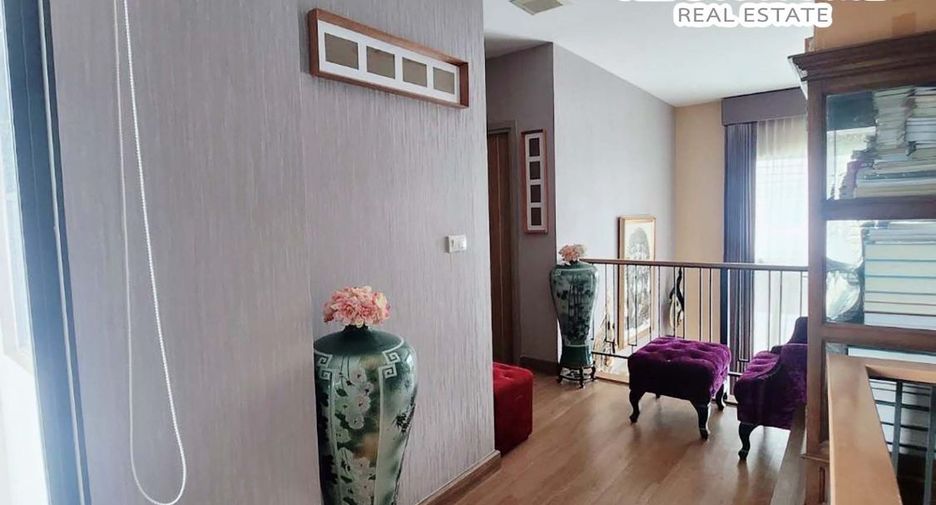 For sale 4 bedrooms house in Don Mueang, Bangkok