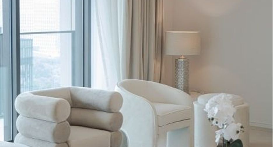 For rent 3 bedrooms condo in Pathum Wan, Bangkok