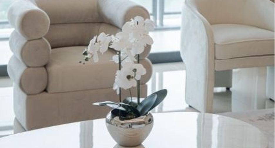 For rent 3 bedrooms condo in Pathum Wan, Bangkok