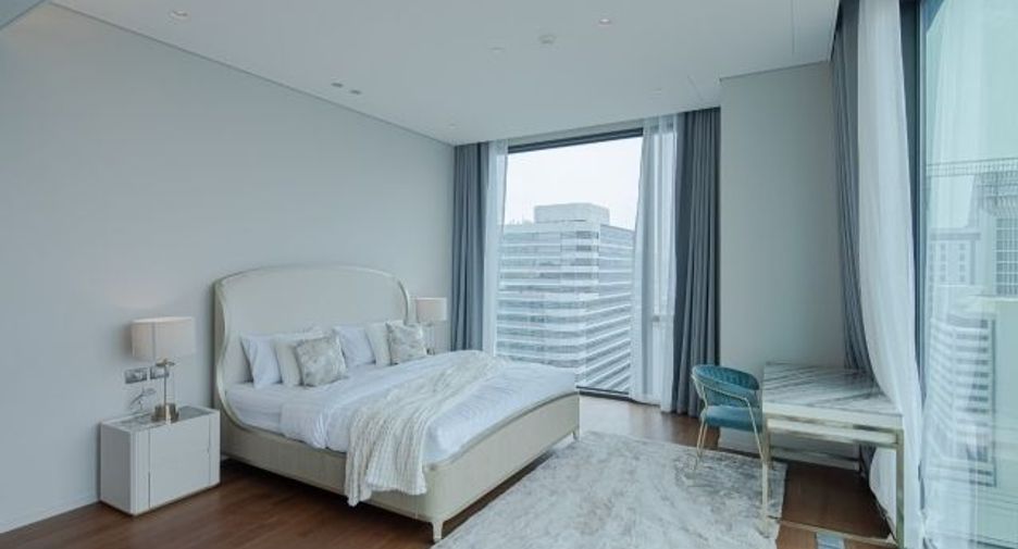 For rent 3 bedrooms condo in Pathum Wan, Bangkok