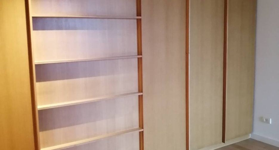 For rent and for sale 2 bedrooms condo in Yan Nawa, Bangkok