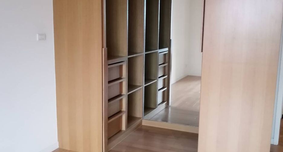 For rent and for sale 2 bedrooms condo in Yan Nawa, Bangkok