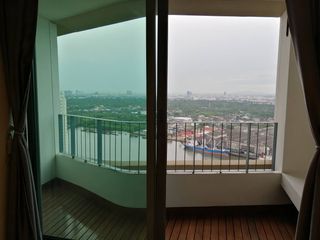 For rent and for sale 2 bedrooms condo in Yan Nawa, Bangkok