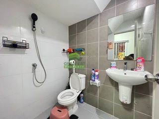 Продажа 4 спальни таунхаус в Krathum Baen, Самутсакхон
