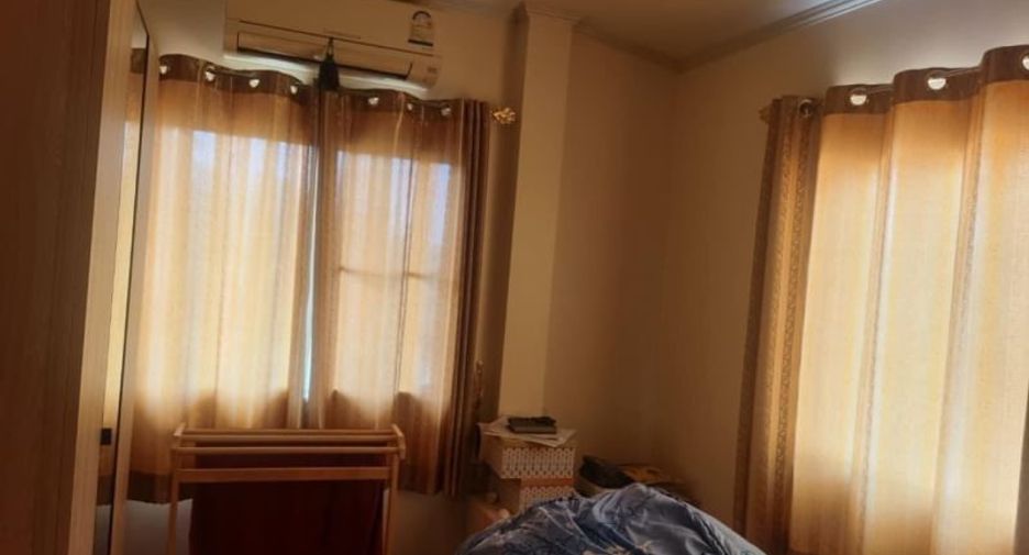 For sale 4 bedrooms house in Mueang Chon Buri, Chonburi