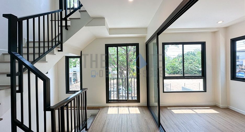 For rent and for sale 4 bedrooms house in Mueang Chiang Mai, Chiang Mai