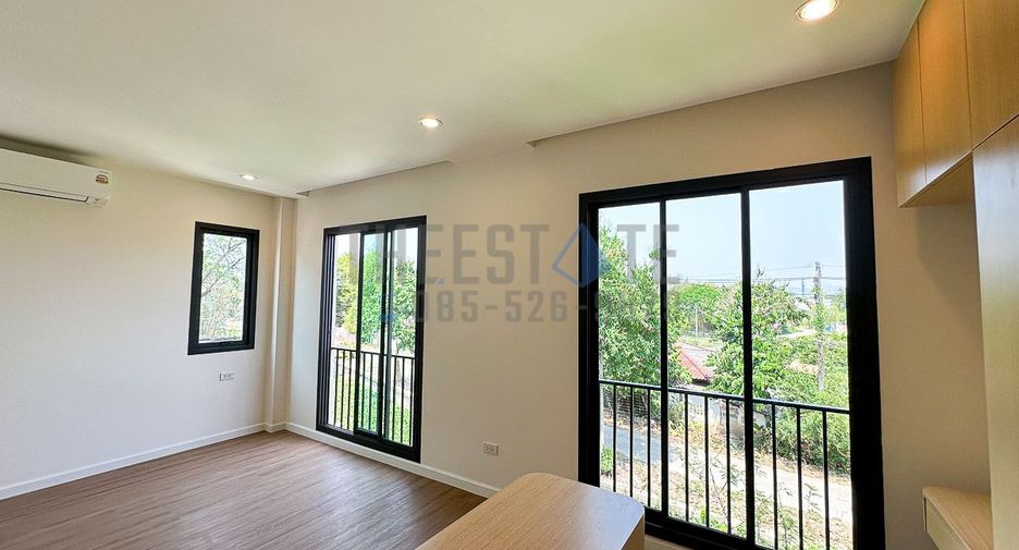 For rent and for sale 4 bedrooms house in Mueang Chiang Mai, Chiang Mai