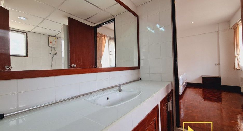 For rent 2 ベッドルーム apartment in Khlong Toei, Bangkok