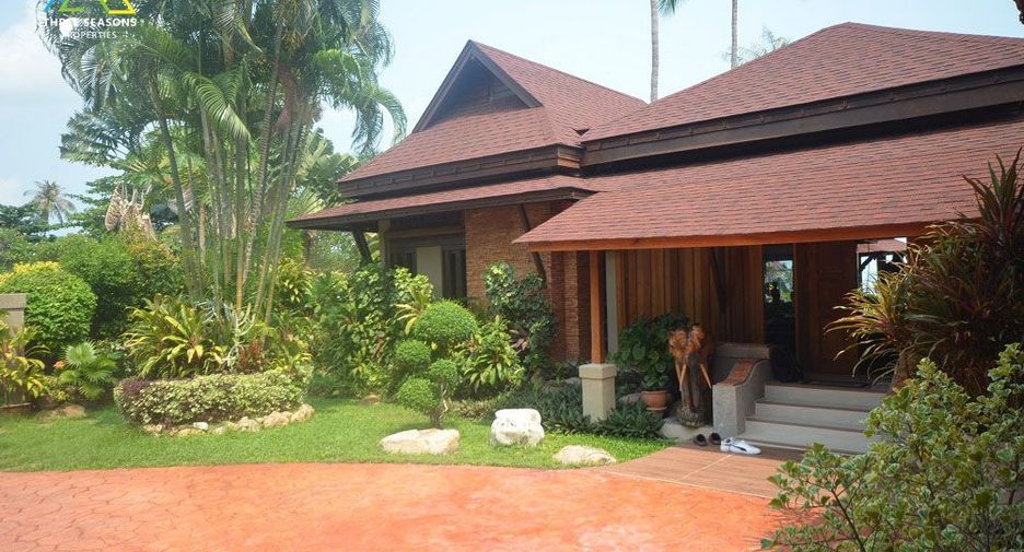 For rent 4 bedrooms villa in Ko Samui, Surat Thani