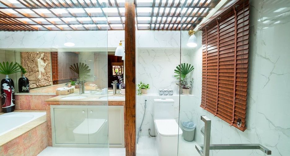 For rent 4 bedrooms villa in Ko Samui, Surat Thani