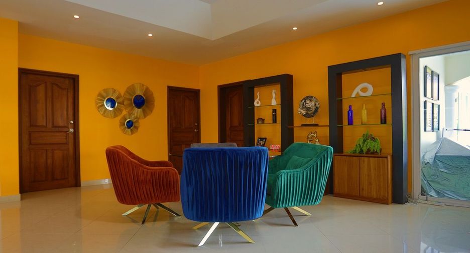 For sale 4 bed house in Bang Lamung, Chonburi