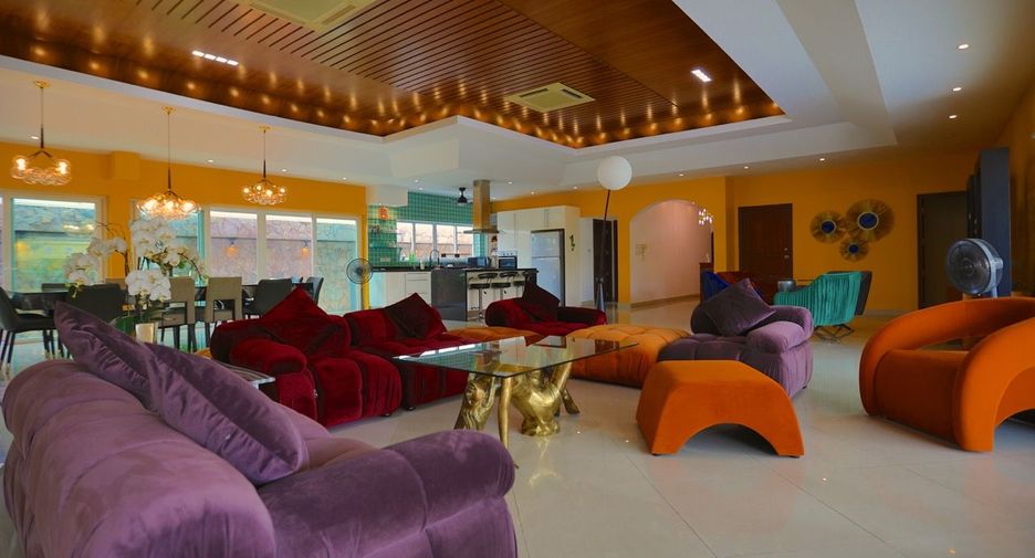 For sale 4 bed house in Bang Lamung, Chonburi