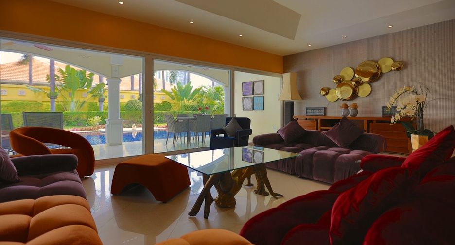 For sale 4 bed house in Bang Lamung, Chonburi