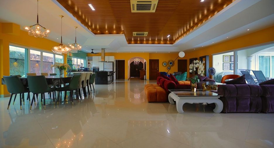 For sale 4 bed house in Bang Lamung, Chonburi