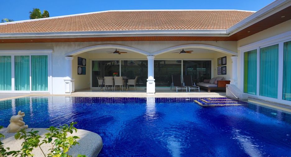 For sale 4 bed house in Bang Lamung, Chonburi