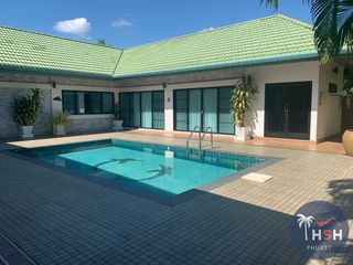 For rent 4 bedrooms villa in Mueang Phuket, Phuket