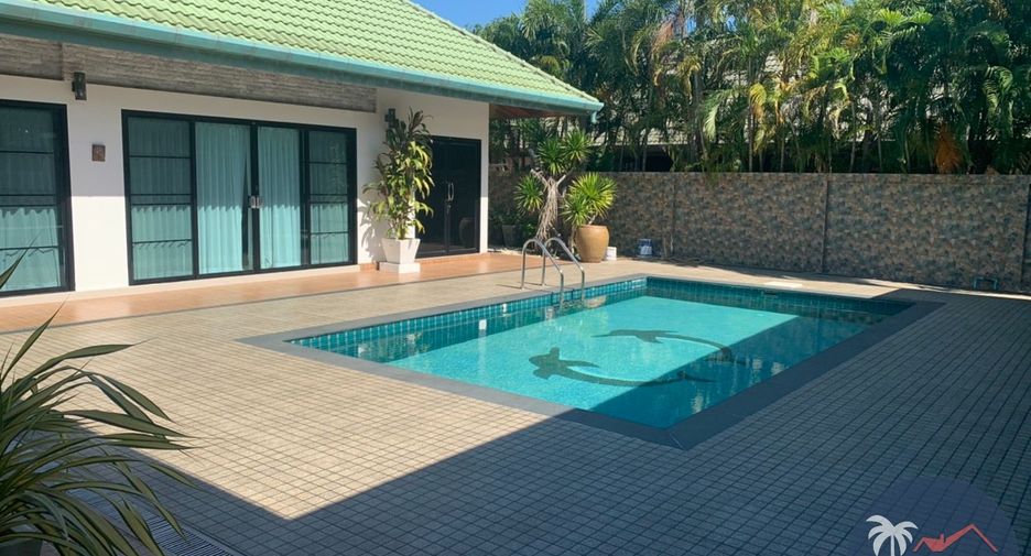 For rent 4 bedrooms villa in Mueang Phuket, Phuket