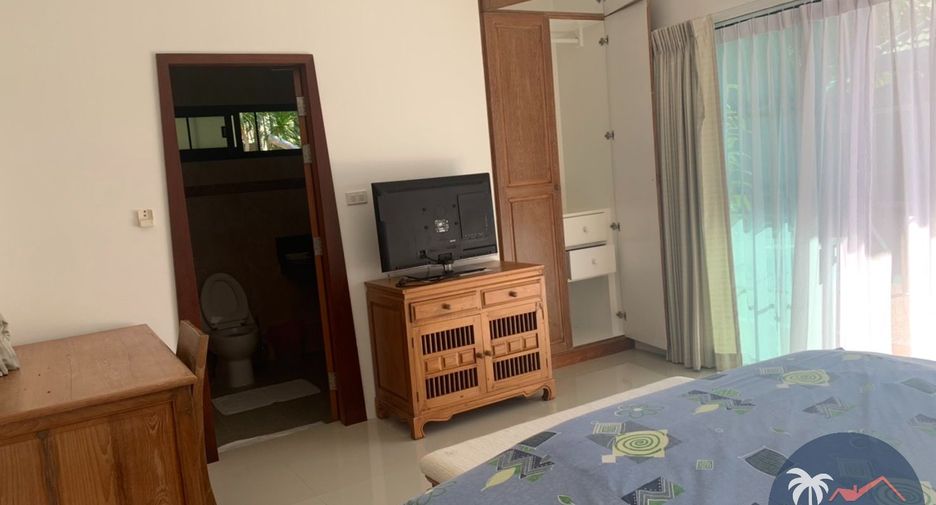 For rent 4 bedrooms villa in Mueang Phuket, Phuket