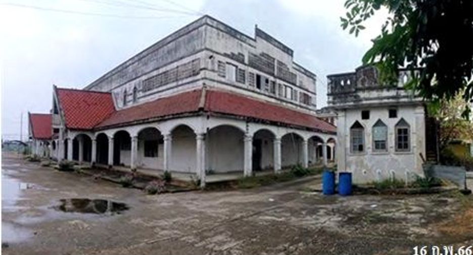 For sale retail Space in Mueang Phetchaburi, Phetchaburi