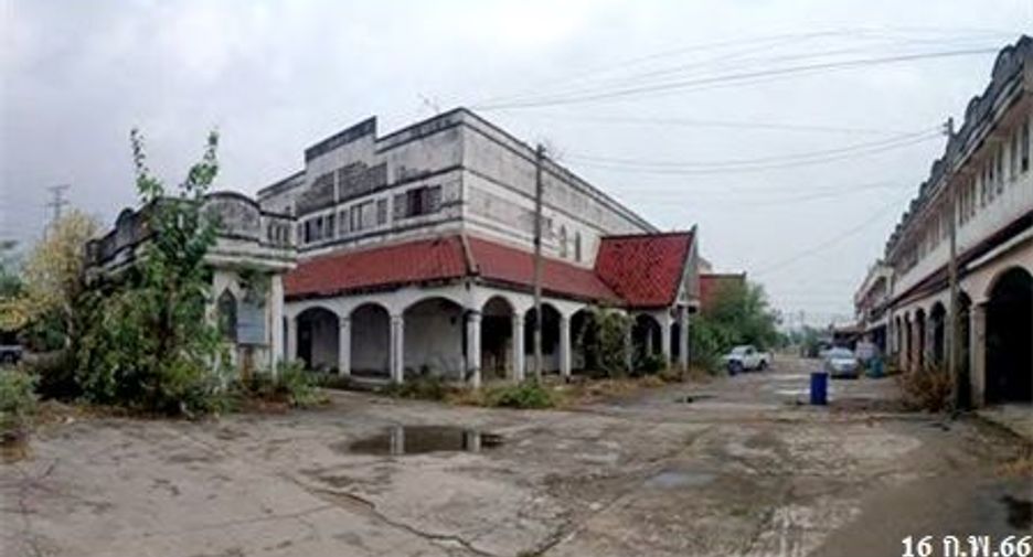 For sale retail Space in Mueang Phetchaburi, Phetchaburi