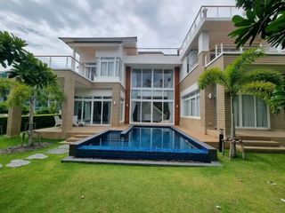Casa en venta de 4 habitaciones en Na Jomtien, Pattaya