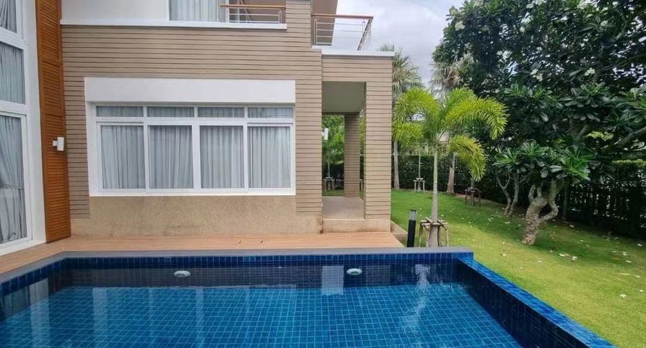 For sale 4 Beds house in Na Jomtien, Pattaya