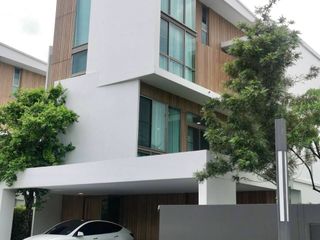 出售 3 卧室 独立屋 在 Saphan Sung, 曼谷