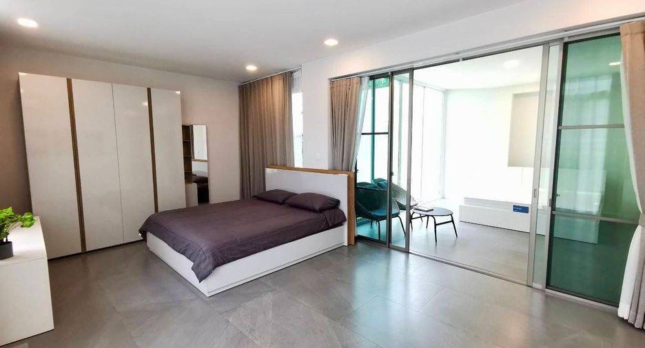 For sale 3 bedrooms house in Saphan Sung, Bangkok