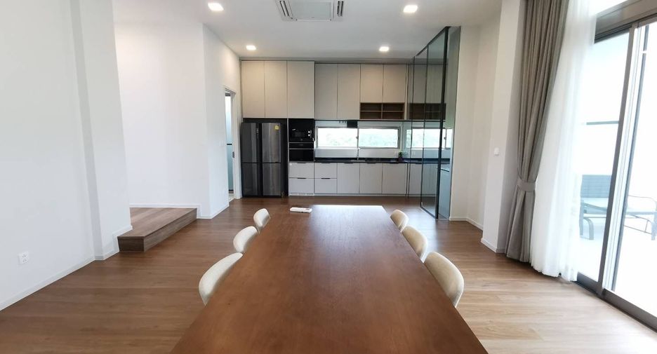 For sale 3 bedrooms house in Saphan Sung, Bangkok