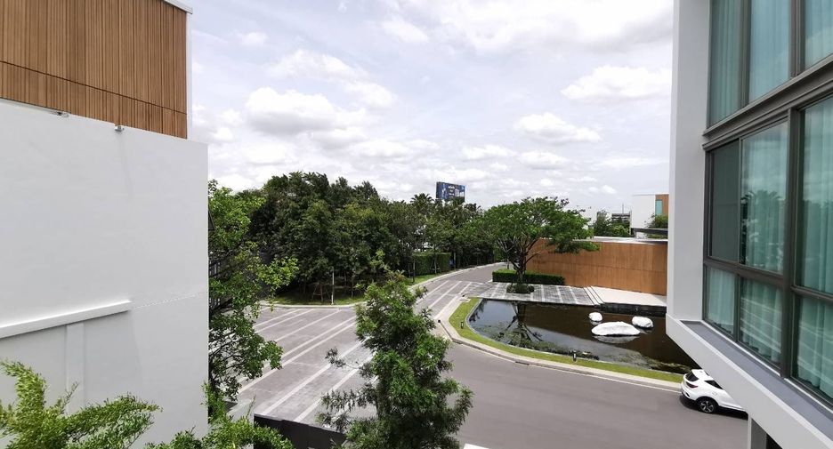 For sale 3 bedrooms house in Saphan Sung, Bangkok