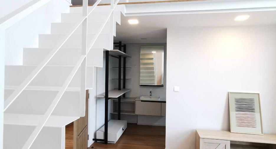 For sale 3 bedrooms house in Saphan Sung, Bangkok