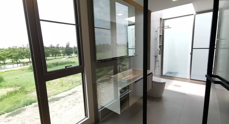 For sale 3 bedrooms house in Saphan Sung, Bangkok